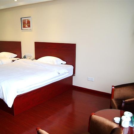 Greentree Inn Tianjin Jinghai Jinqiao International Trade Center Экстерьер фото